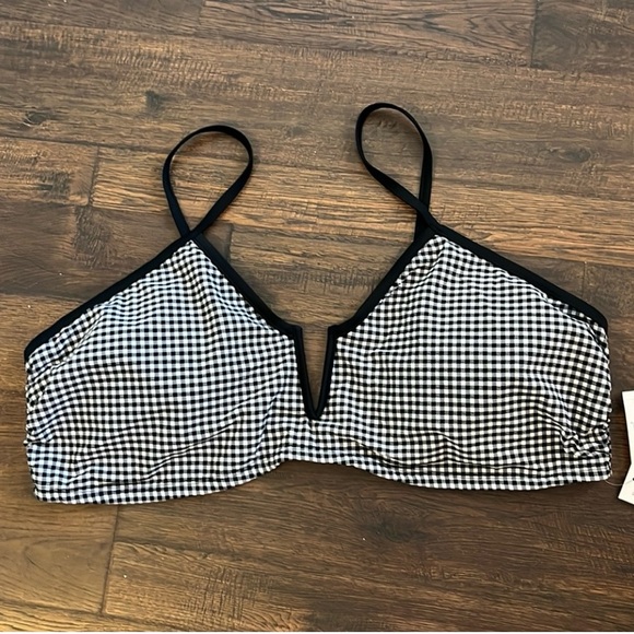 Time and Tru Women's 3X (24W-26W)  Black and White Check Square V Wire Swim Top - Picture 4 of 11